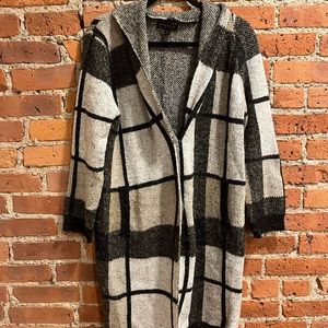 Patterned duster